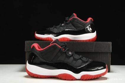 RED JORDAN LOW RETRO BLACK 